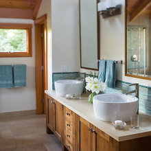 Naturalgyrl5199's Master bathroom