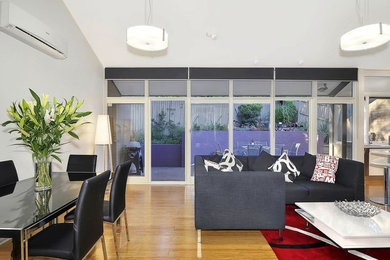 Contemporary living room in Sydney.