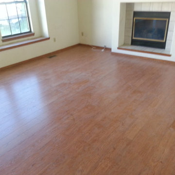 Laminate installation with trap door