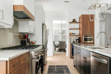 Kitchen photo in Austin