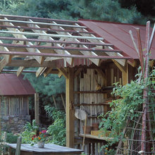 Country yard & garden