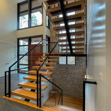 Project #98 | Modern Mono-beam Staircase with Glass Railing