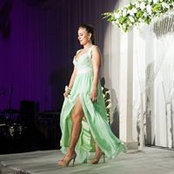 Aline Attas foto