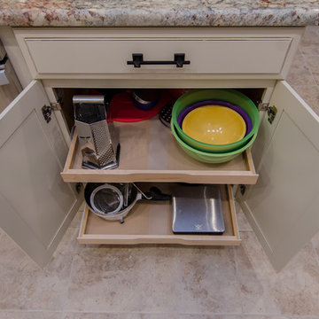 Modern Colonial Kitchen Remodel in Leesburg, VA