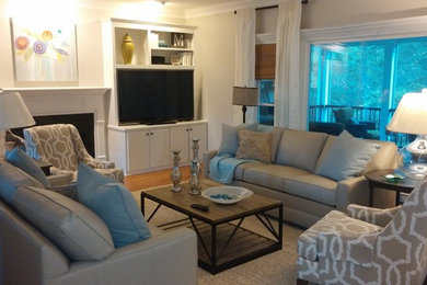 Example of a cottage chic living room design in Atlanta