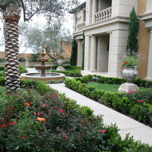 Frontyard courtyard