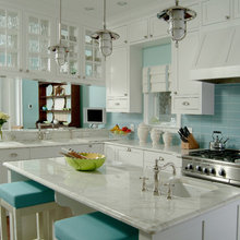 poolhouse kitchen