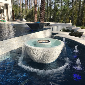 367 - Luxurious Pool with Fire Balls and Infinity Edge