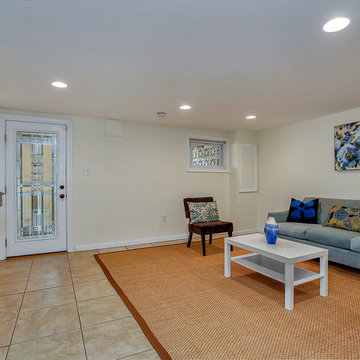 STAGING- Vacant DC Rowhome Fully Staged To Sell