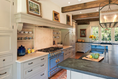 Kitchen - country kitchen idea in Philadelphia