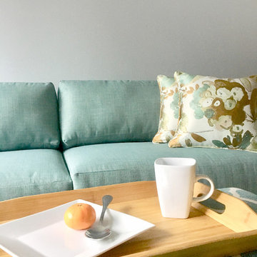 Apartment in Aqua: Sofa
