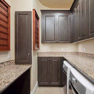 Lochwood-Lozier Mediterranean in Clyde Hill