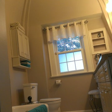 Grand Chic Bath