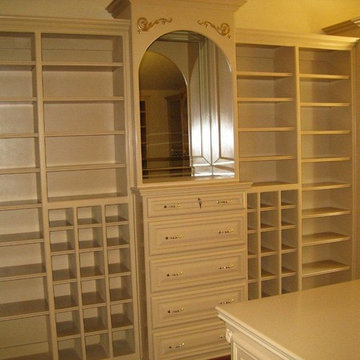 Chic Closet Designs | Whitmire Custom Homes
