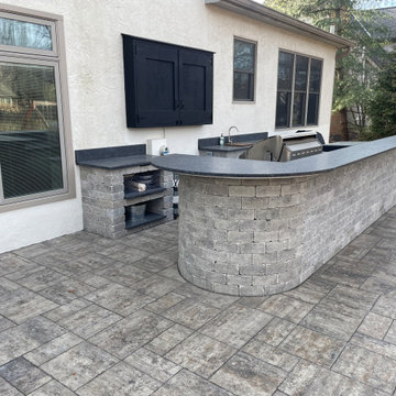 Curved Outdoor Bar & Kitchen Layout | Gahanna, Ohio