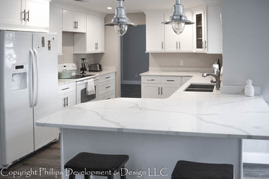 Trendy home design photo in Orlando