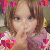 Helene Faragher's photo