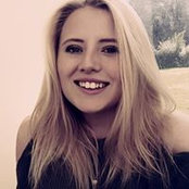 Chloë Flacks foto