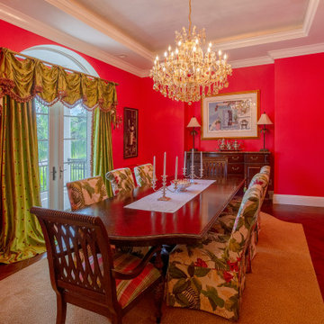 Opulent Dining Room With Classic Charm and Bold Sophistication