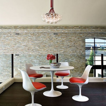 Tulip Table collection