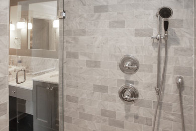 Inspiration for a modern bathroom remodel in Raleigh