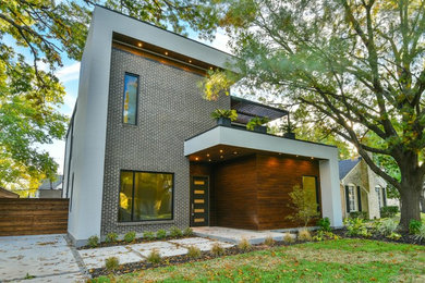 Minimalist home design photo in Dallas