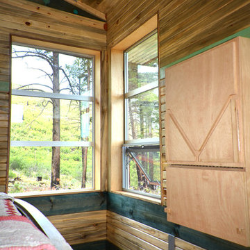 Lama Foundation Hut