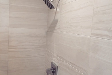 Bathroom - modern bathroom idea in San Diego