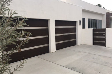 Modern Garage Door with Metal