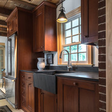 8 Bay Kitchen