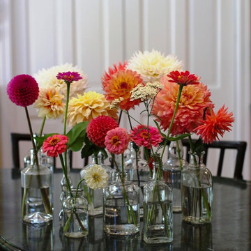 Slow Flowers August 2019 Inspiration: Summer Dahlias