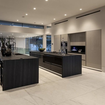 Modern Custom Kitchen in Beverly Hills, CA