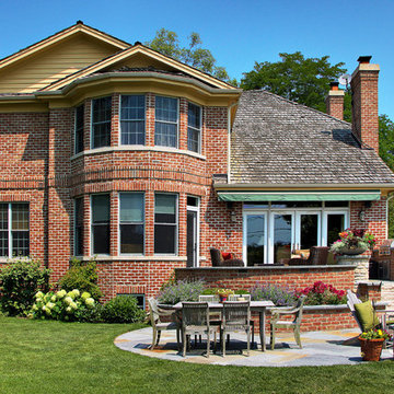 Colonial Charm - Glenview Residence