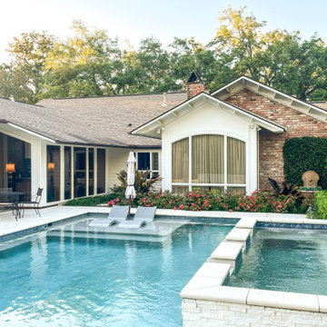Bailey Pool Cabana