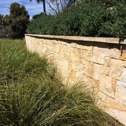 Colonial Walling - Landscaping Stones and Pavers