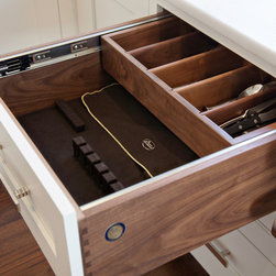 New England Design Works Showroom - Pantry And Cabinet Organizers