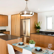 Kercsmar Kitchen: 1029 N New St