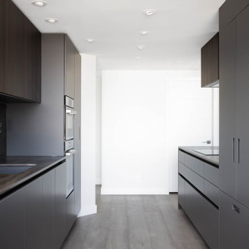 Contemporary kitchen