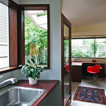 Cambridge Author Studio kitchenette