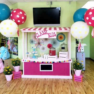 Jazzy Lemonade Stand for Daycare Center