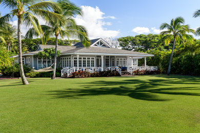 Home design - coastal home design idea in Hawaii