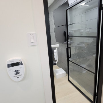 Door & Glazing System (Screens, Sliding & Hinged)