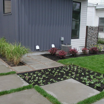 B- Line Medium 001 | landscaping
