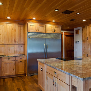 Mendocino in Rustic Maple
