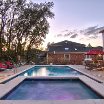 Deerfield, IL Swimming Pool and Raised Hot Tub