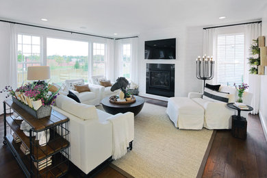 Living room - cottage living room idea in DC Metro