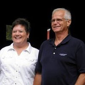 Julie Lowe's photo