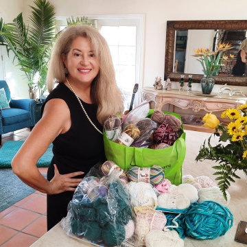 Moving? Time to Donate to Your Favorite Charity! Thalia will help.