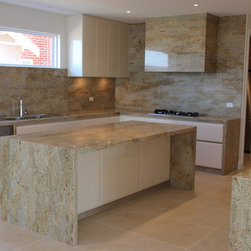 Giallo Alba Granite bench, splash back and rangehood - Kitchen Benchtops