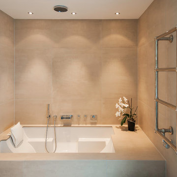 Bad mit Wellness Badewanne - Einbaubadewanne